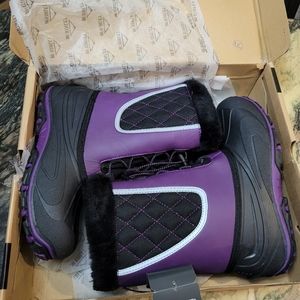 BNIB Girls size 6 McKinley Apollo Winter Boots